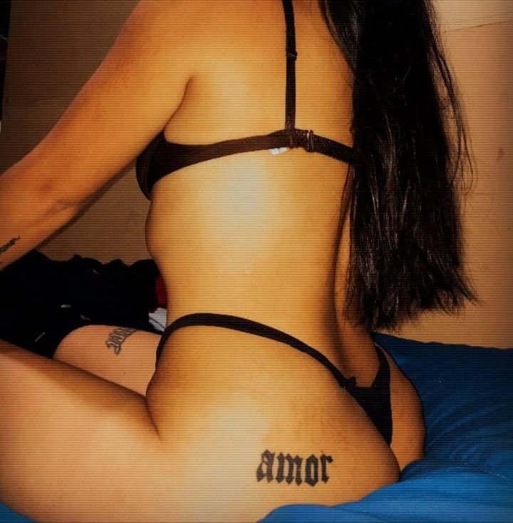 Click to view full size Lindas19??