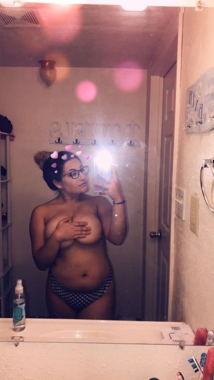 Click to view full size Big titty Latina