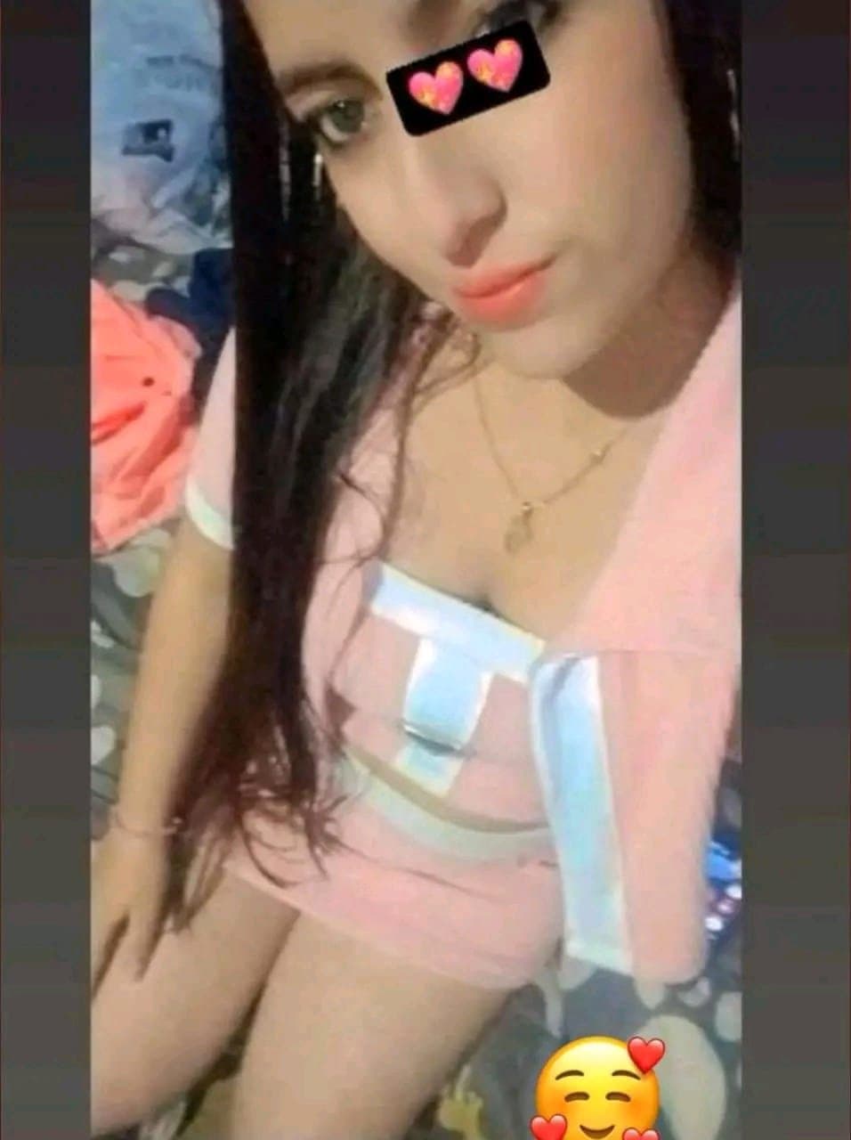 Click to view full size Soy una perrita en celo que disfruta ser usada por señores morbosos de 50 a80 años gratis sin condón