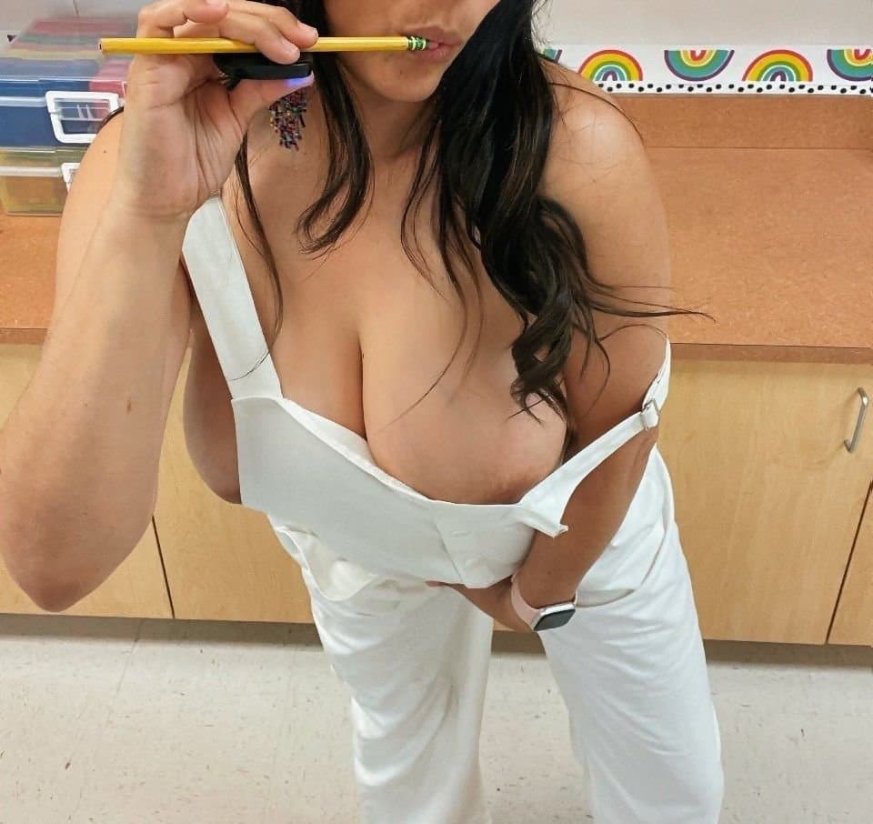 Click to view full size Latina gem