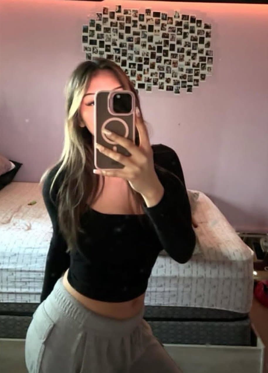 Click to view full size Cheating Slut ( REPOST MY UPLOADS )