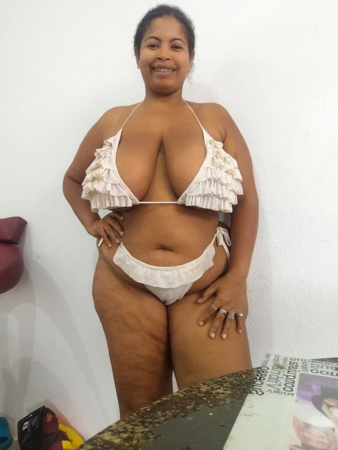 Click to view full size Gordinha tarada e safada