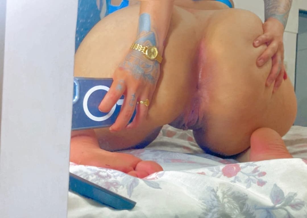 Click to view full size Piecitos y culos random/ Random feet