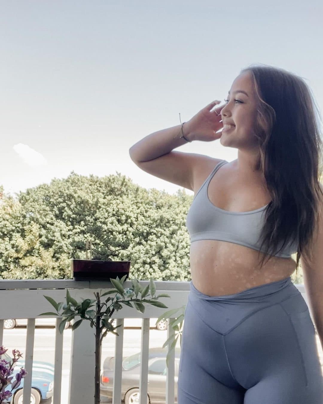 Click to view full size Thick Asian Pacific Islander with nice cameltoe and ass