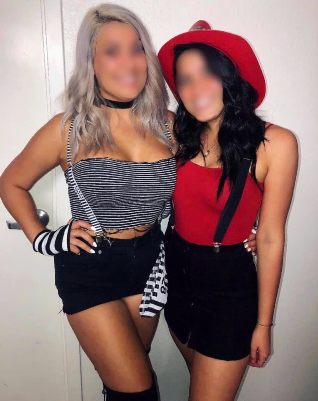 Click to view full size Drunk girl sucking my dick at a a party last night