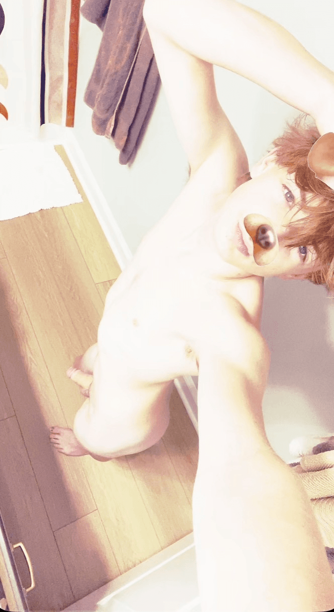 Click to view full size Tiny White Cock Sph