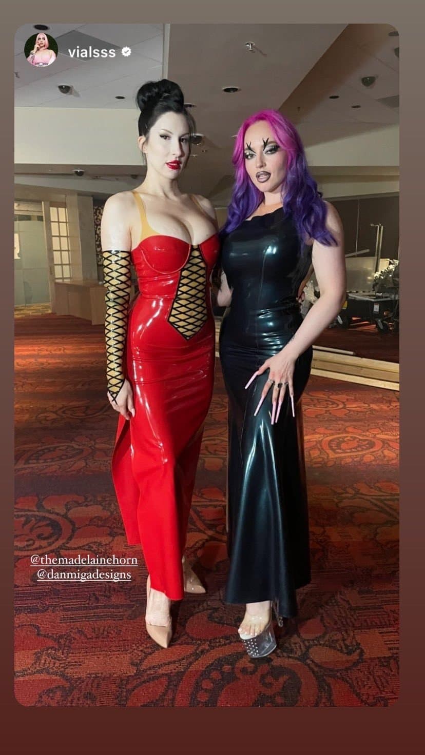 Click to view full size MADELAINE HORN - MADELINA HORN