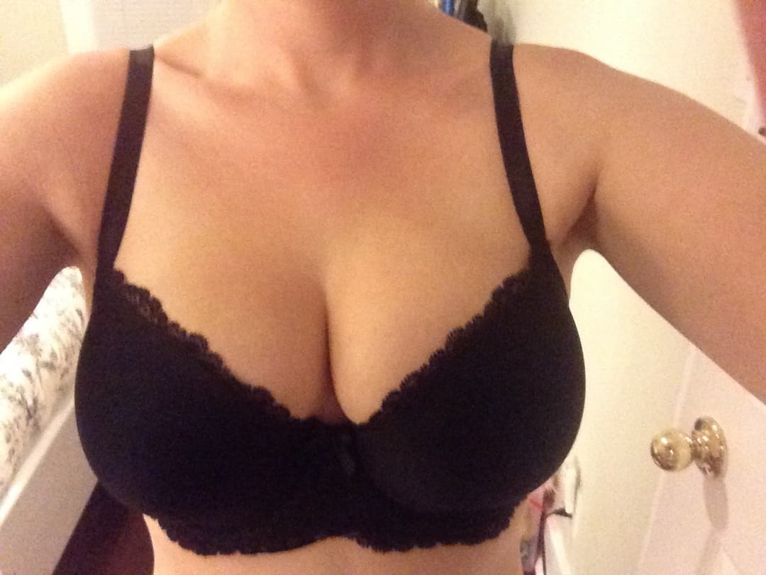 Click to view full size Busty F Cup College Babe Fucked