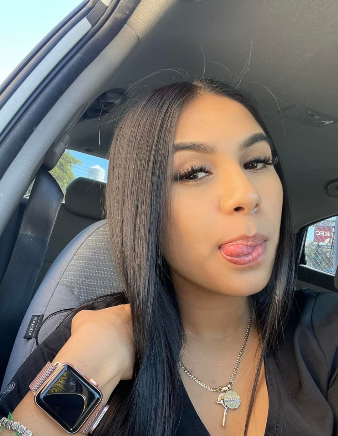 Click to view full size Anyone down to trib lil sexy Latina for me (preferably jerk and cum Trib)