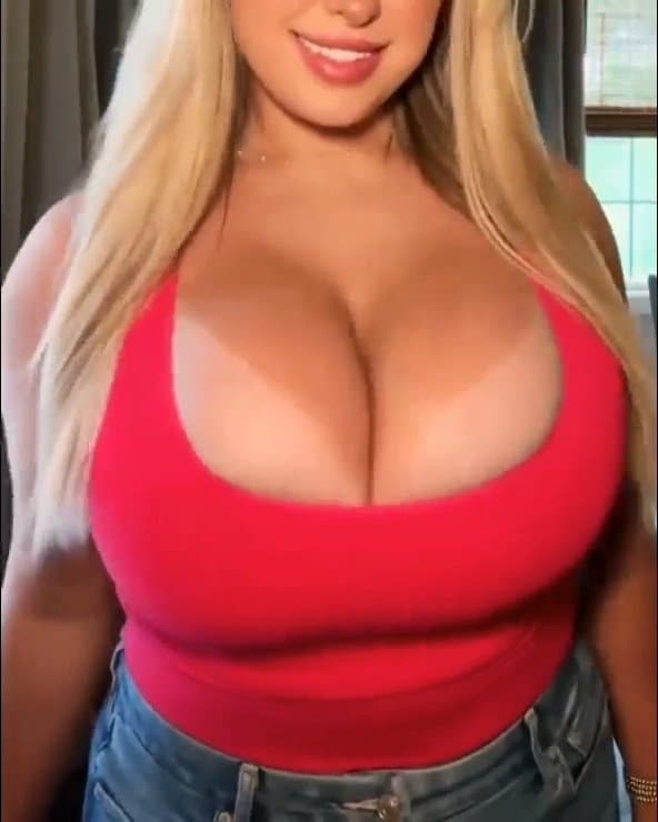 Click to view full size Bouncy Hon3y Babe