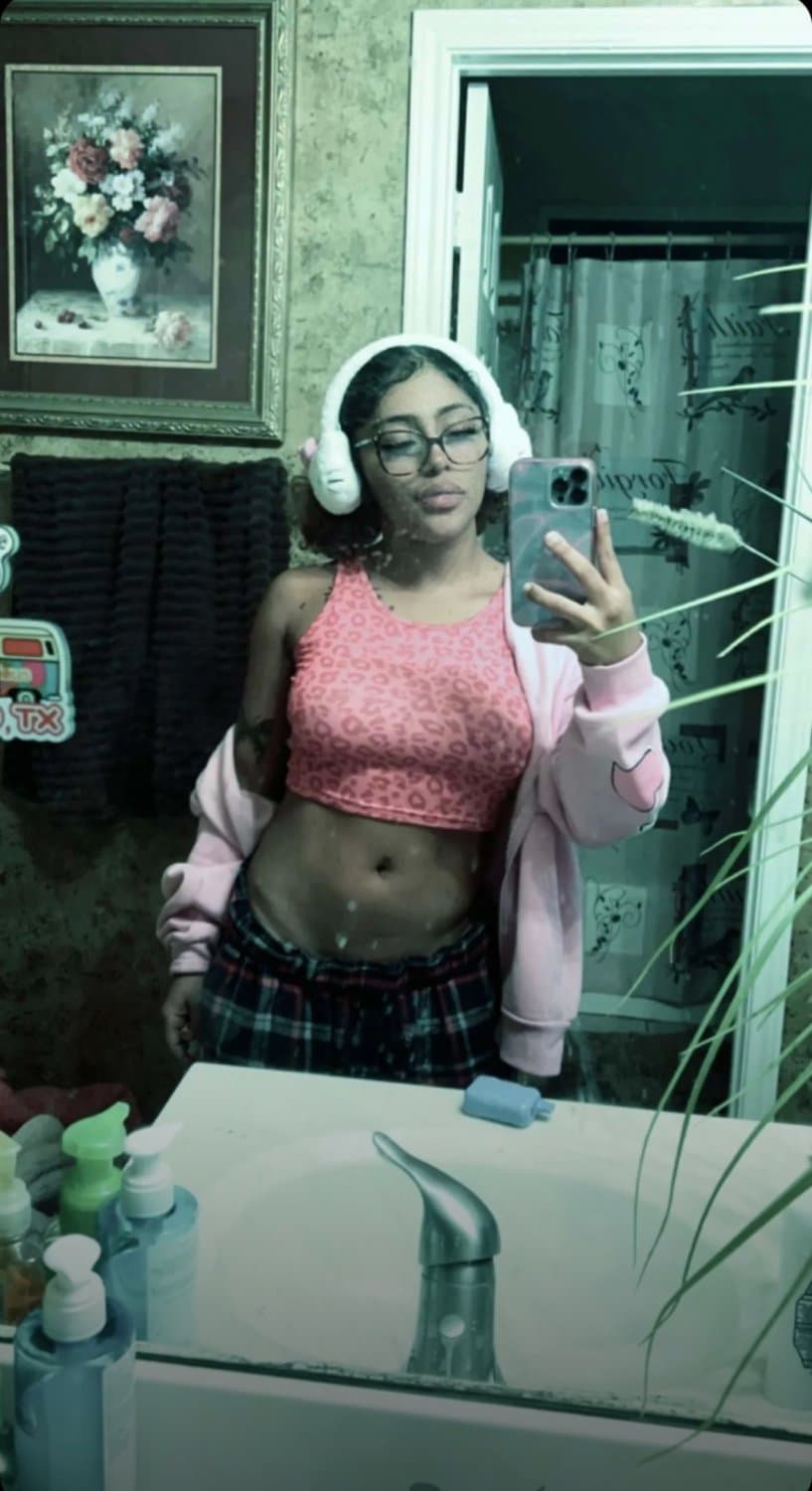 Click to view full size Lexi Griffin