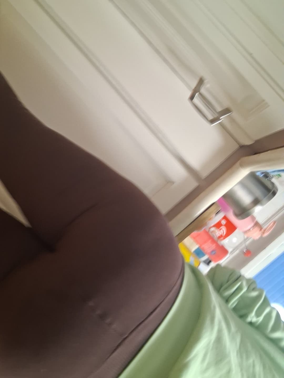 Click to view full size Puta madrastra cocinando