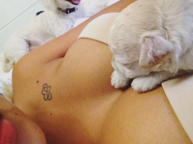 Click to view full size morenita violeta trigo pendeja tetona cogiendo