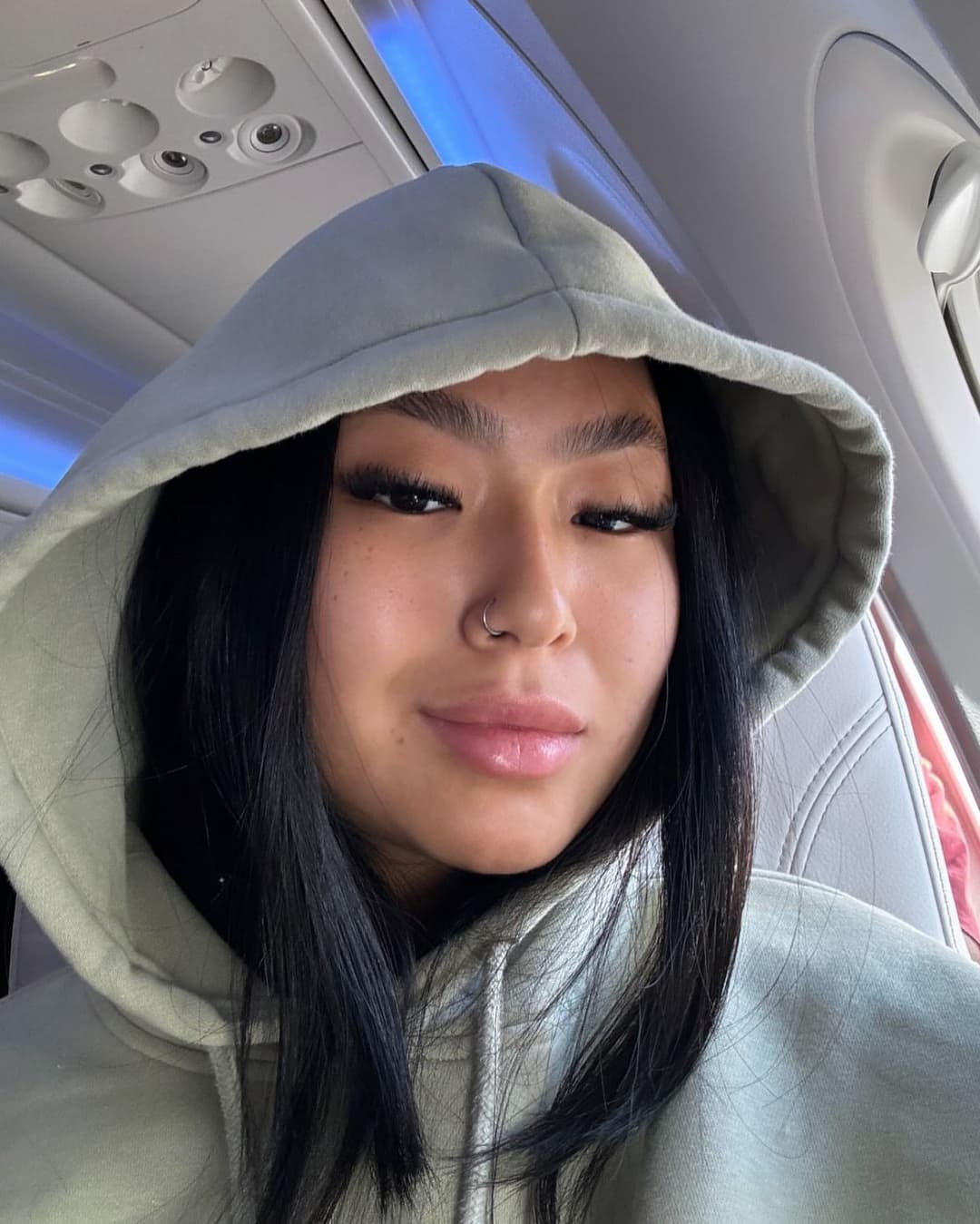 Click to view full size Annie hikari