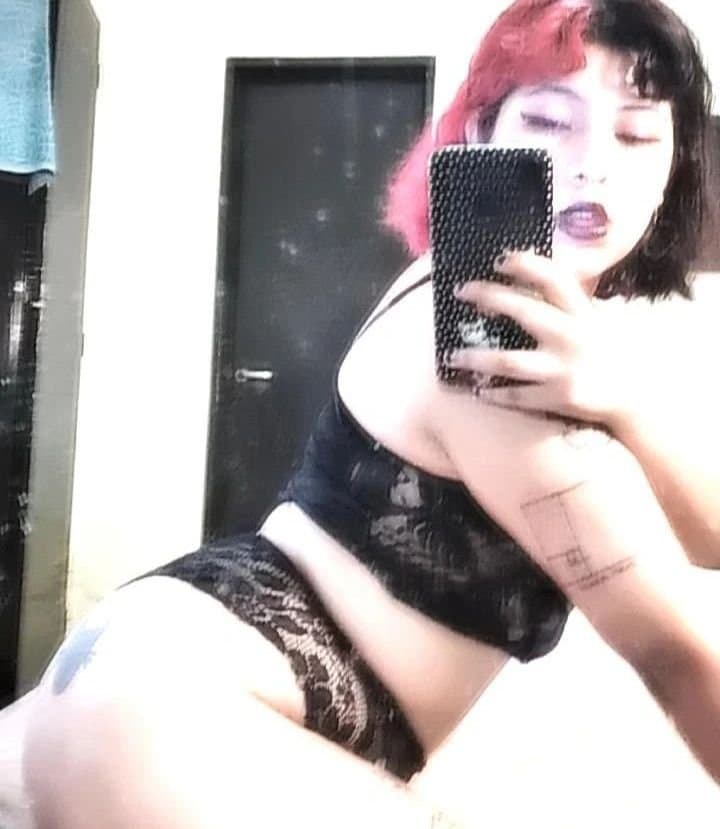 Click to view full size Estrella jujeña gótica culona