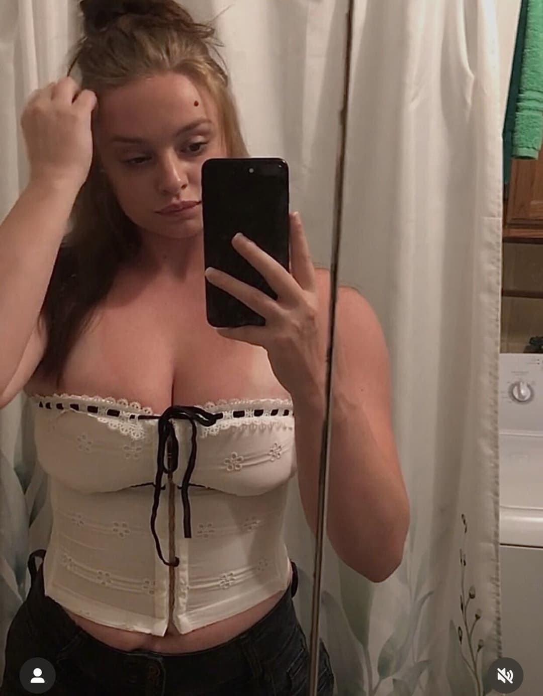 Click to view full size love jerking to *not* random *famous* insta girls