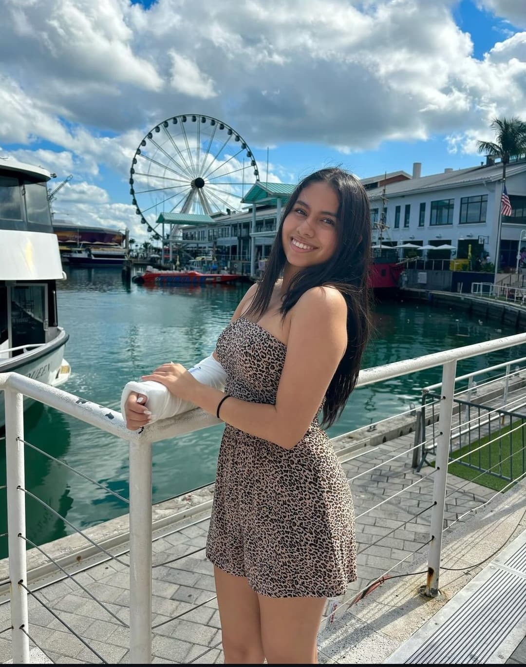 Click to view full size Irl Mexican slut jaquelin (23) plus bonus friend Natalie