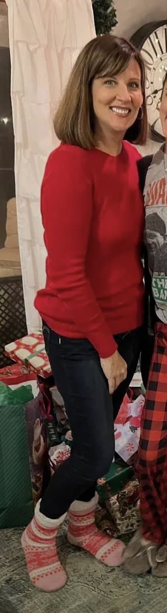 Click to view full size Soccer Mom, 41, nurse, going cock hungry with random on vacation as lovers tag and take pics.