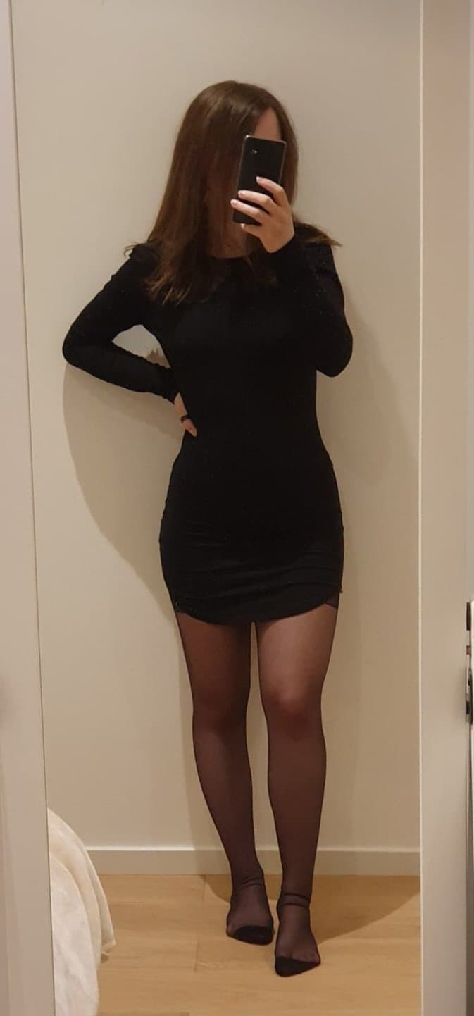 Click to view full size 20yo swedish hoe Maki