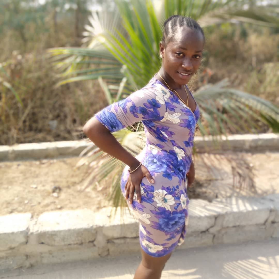 Click to view full size Emprezz Rosalyn