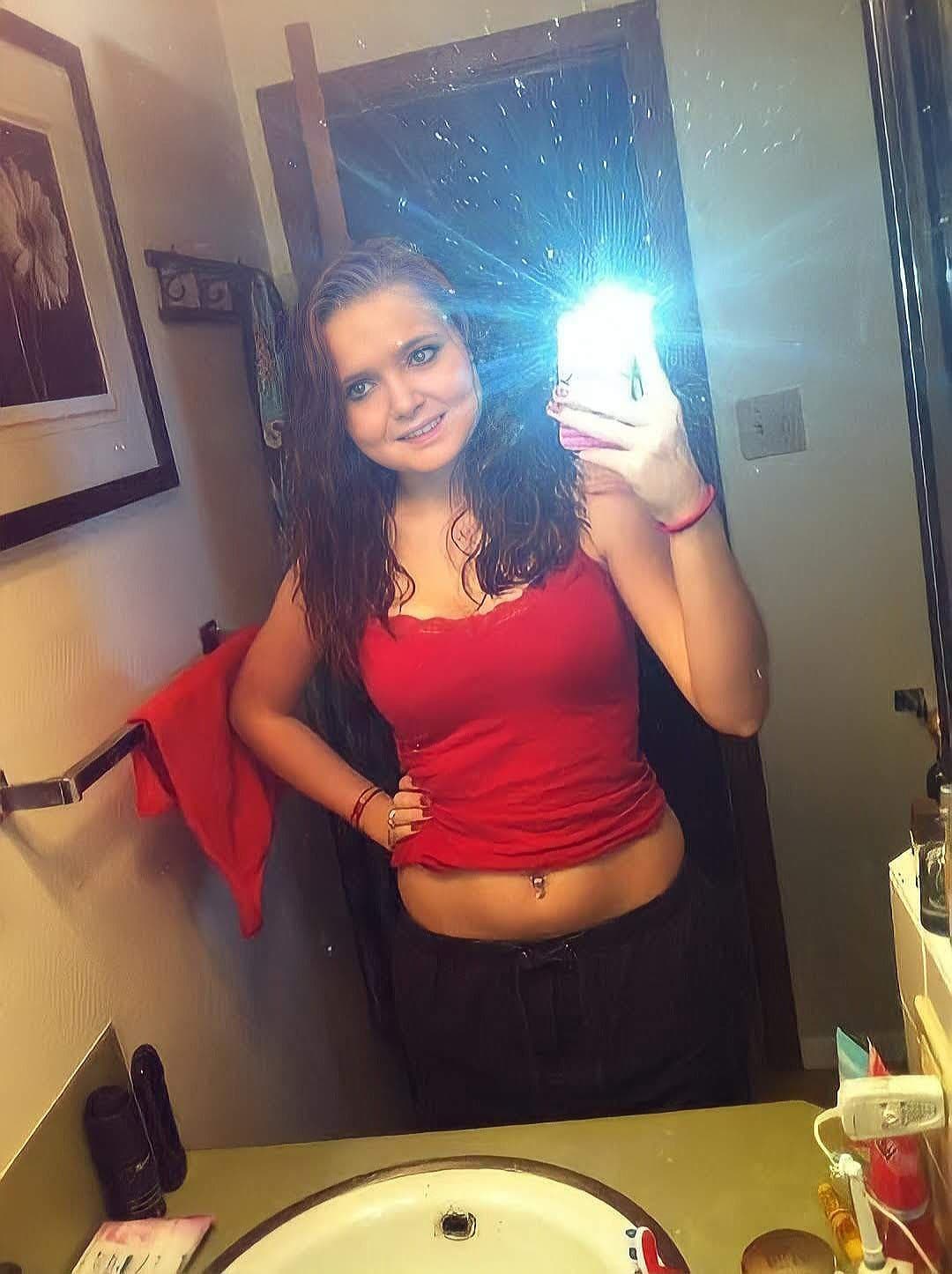 Click to view full size Mrs. Ashten Macklin 3rd Grade Teacher at Clark County Elementary School district in Baytown Texas