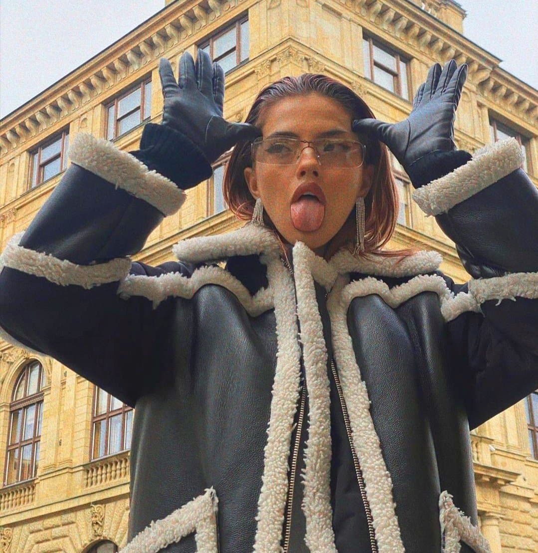 Click to view full size Bulgarian Celebrity Dara