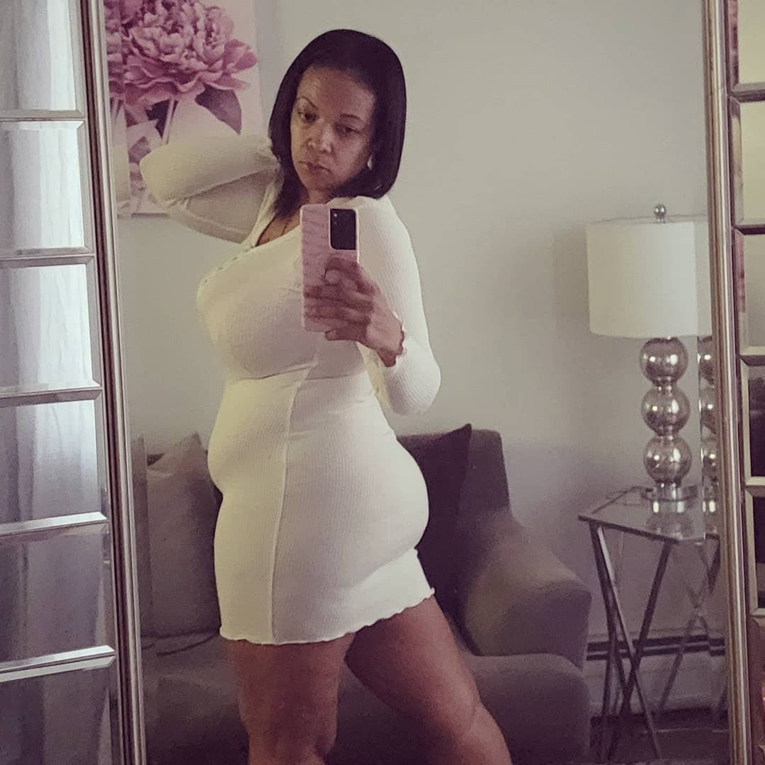 Click to view full size Redbone ebony auntie that got the if We go to the hotel we FUCKIN video & I would not pull out 134