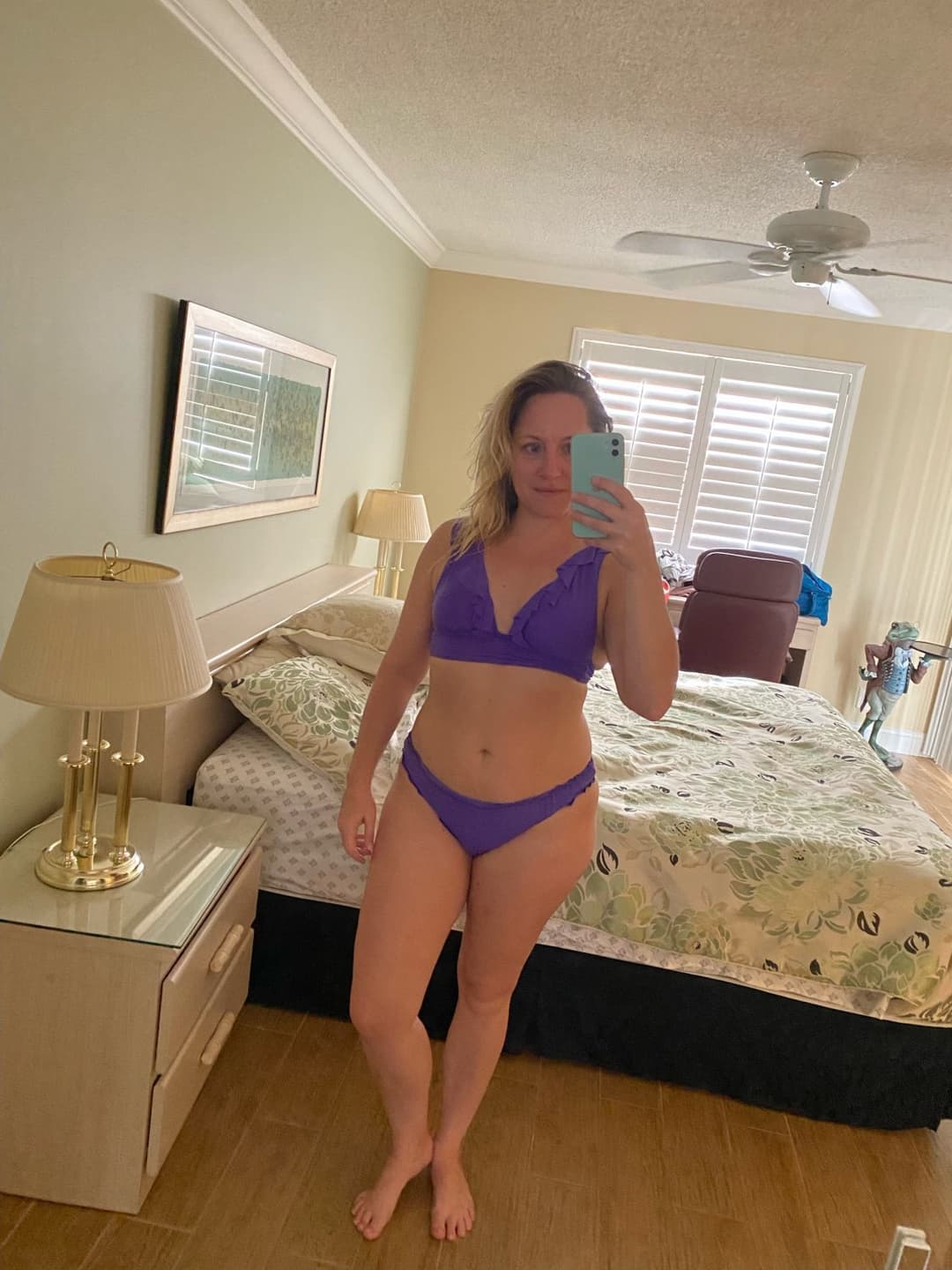 Click to view full size Such perfect ass she is made to be seen by everyone such sexy whore webslut