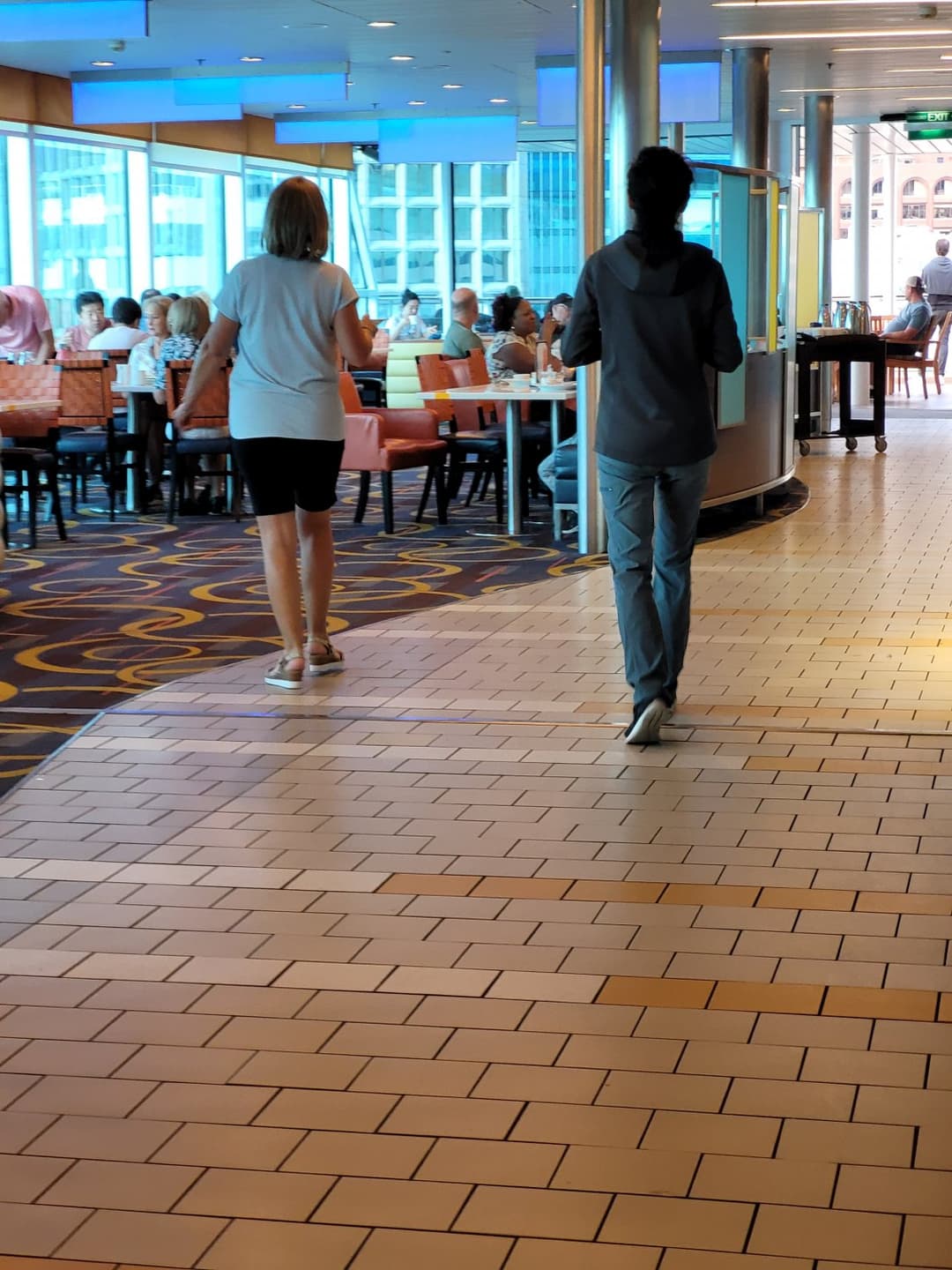 Click to view full size White gilf feet on the cruise