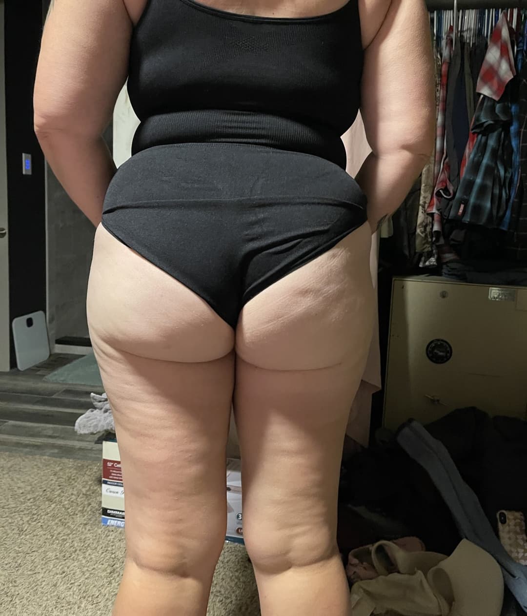 Click to view full size Chubby big tits and phat asses are my weakness