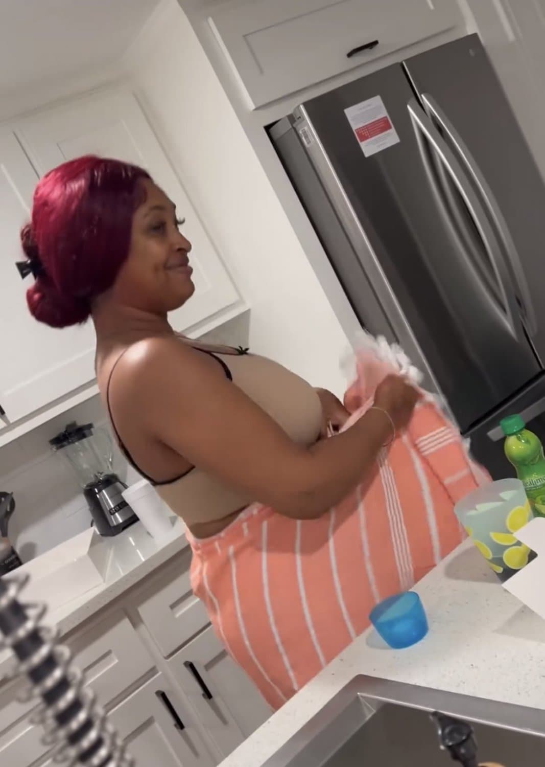 Click to view full size Black milf slut with nice tits I wouldn’t pull out lowkey