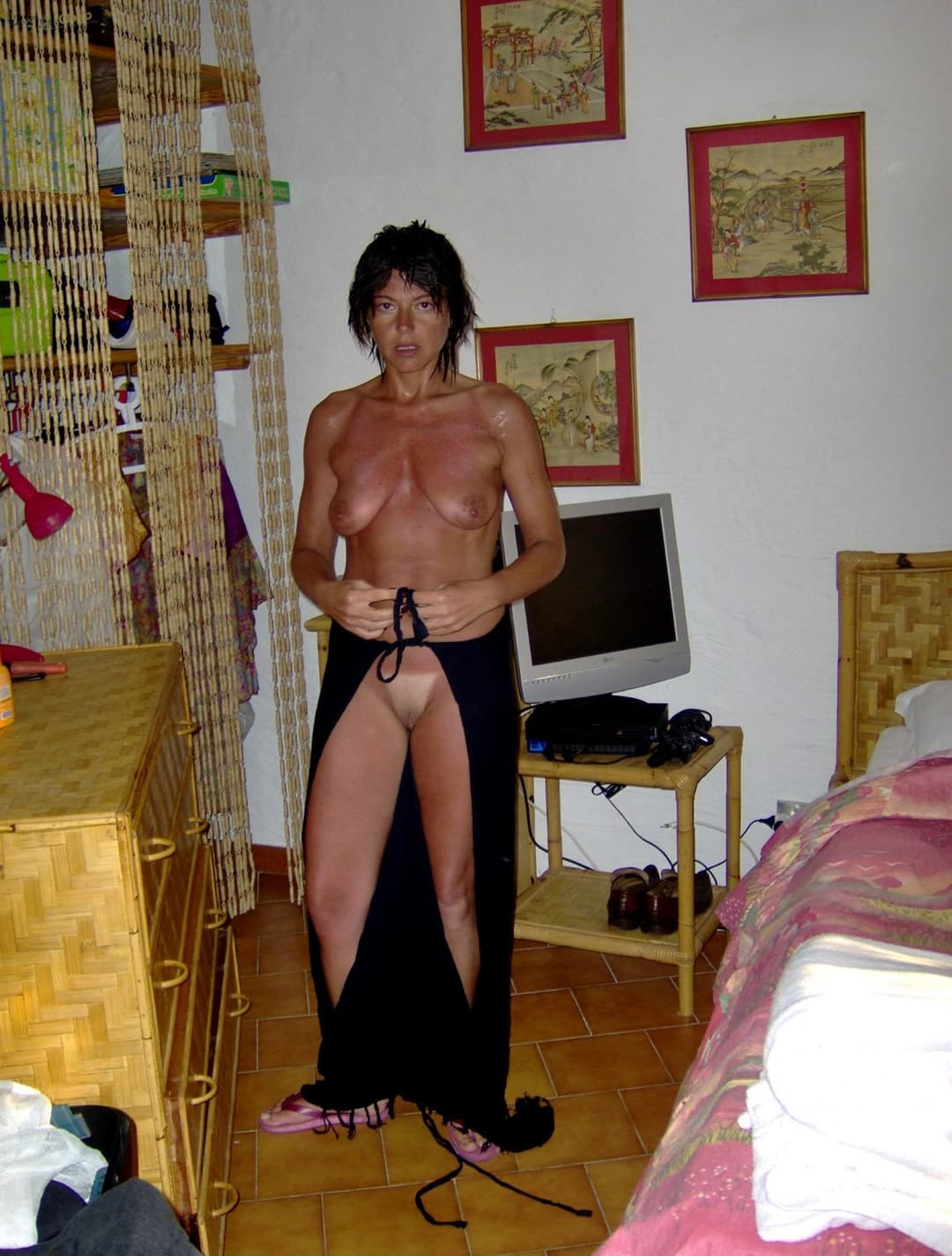 Click to view full size Elena super SlutWife from italy