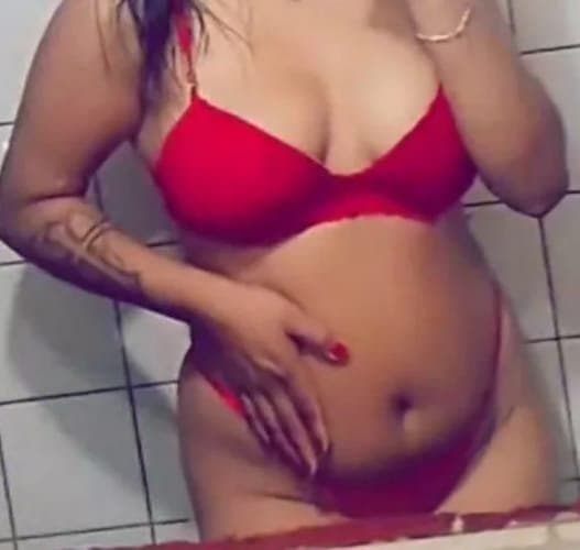 Click to view full size Lindas17??