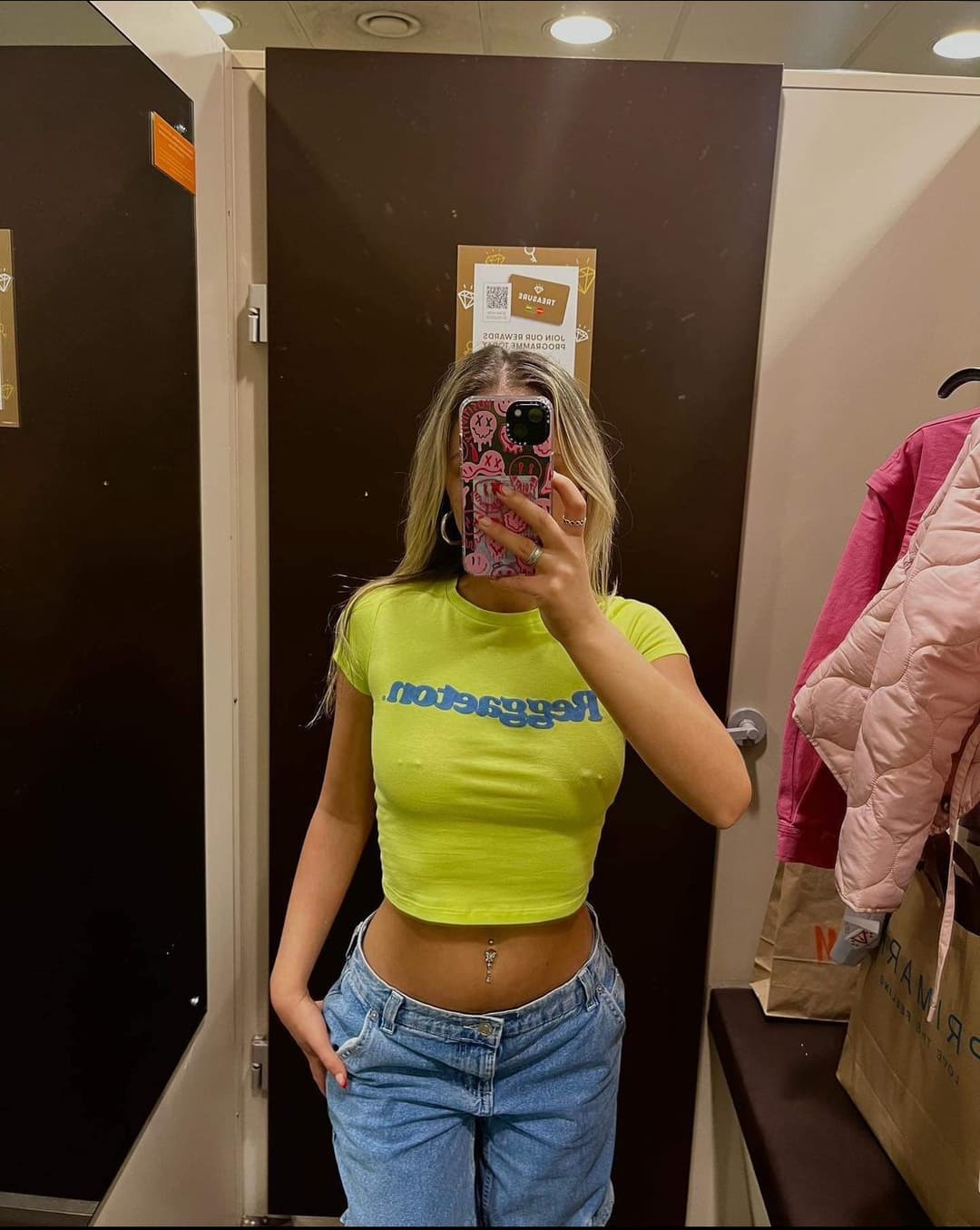 Click to view full size Pierced kik slag