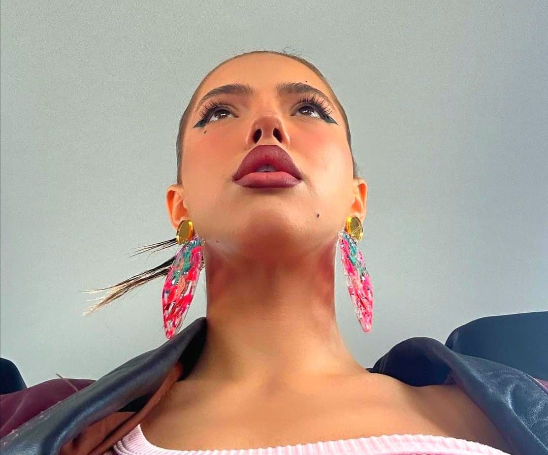 Click to view full size Bulgarian Celebrity Dara