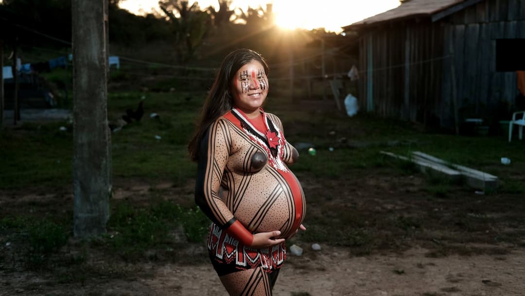 Click to view full size Boudoir Maternity Shoot ? Indigenous Edition