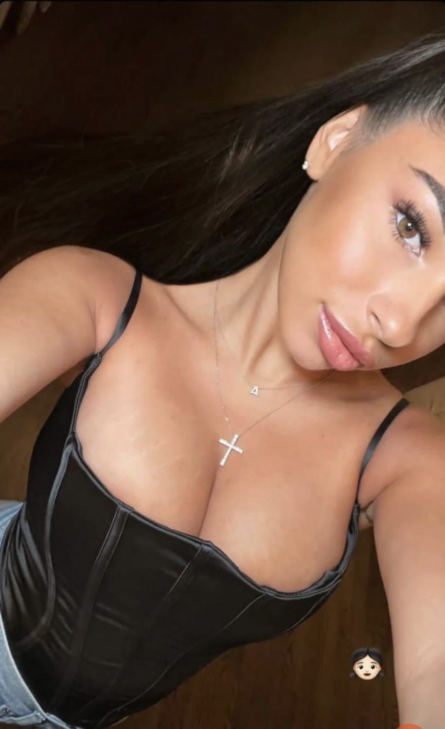 Click to view full size Usallly never do the same whore back to back but this bitch has an elite rack of calcium cannons