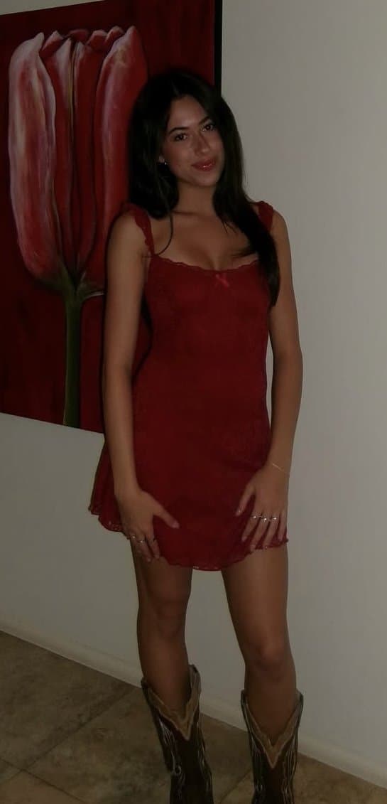 Click to view full size my barely legal irl with perfect guts and a perfect body, i jerk off to her everyday