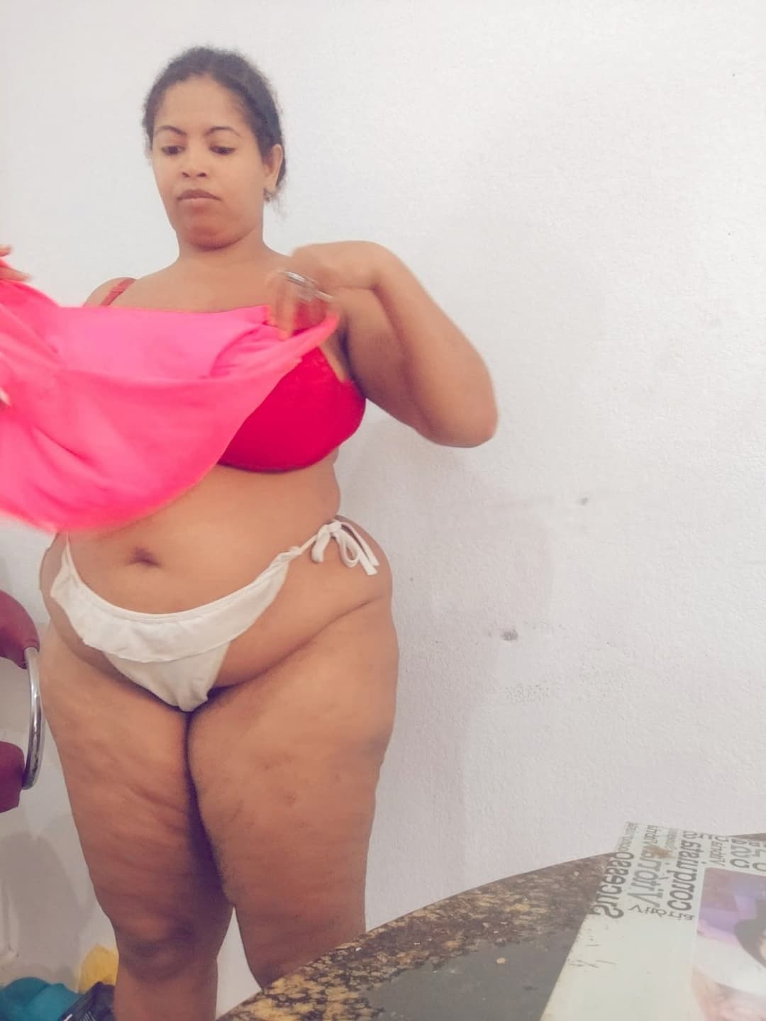 Click to view full size Gordinha tarada e safada