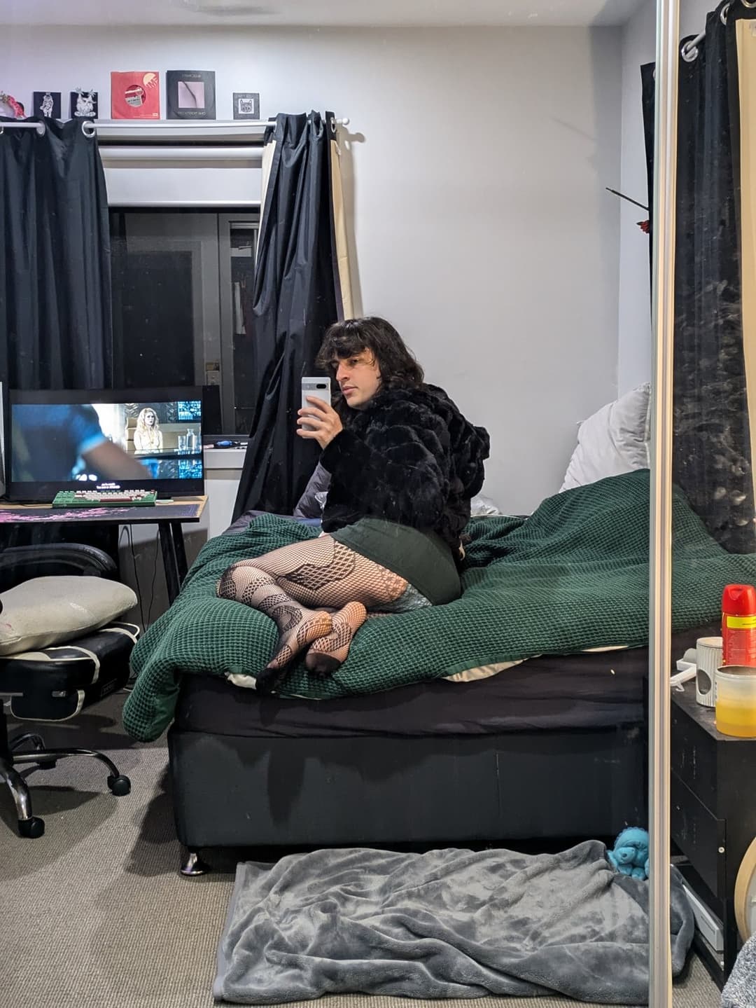 Click to view full size Sissy Izzy - her reddit - https://www.reddit.com/u/izzzyyyuwwwu/s/lW9GX8RK9M - her kik iks28