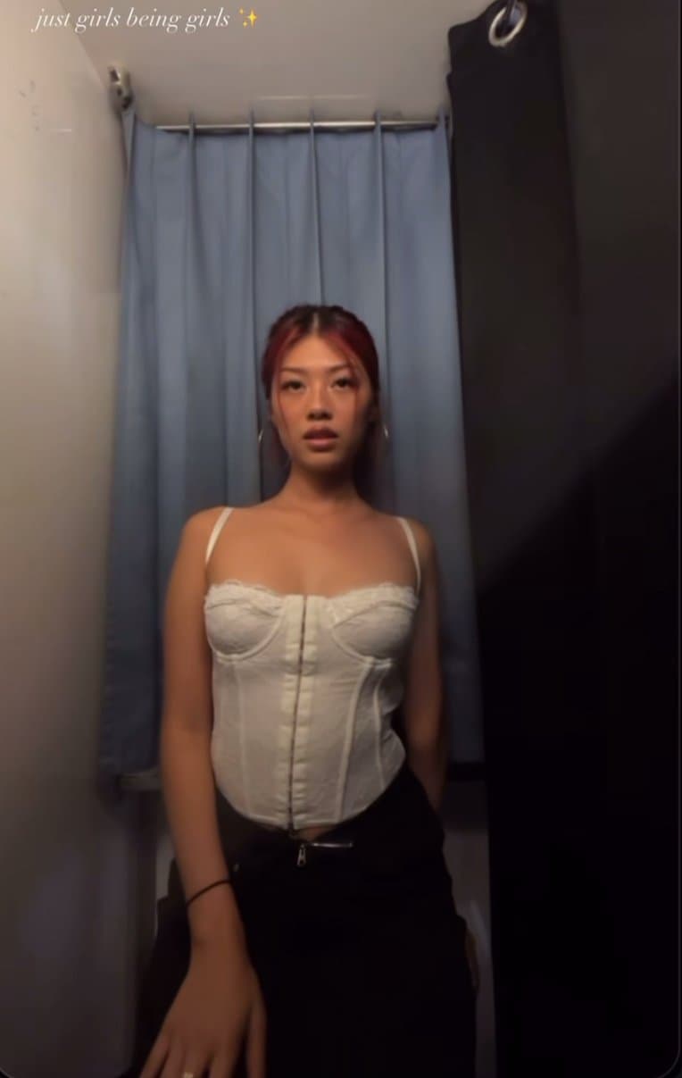 Click to view full size Goon for this sexy red hair Viet slut