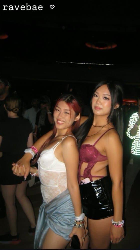 Click to view full size Goon for this sexy red hair Viet slut