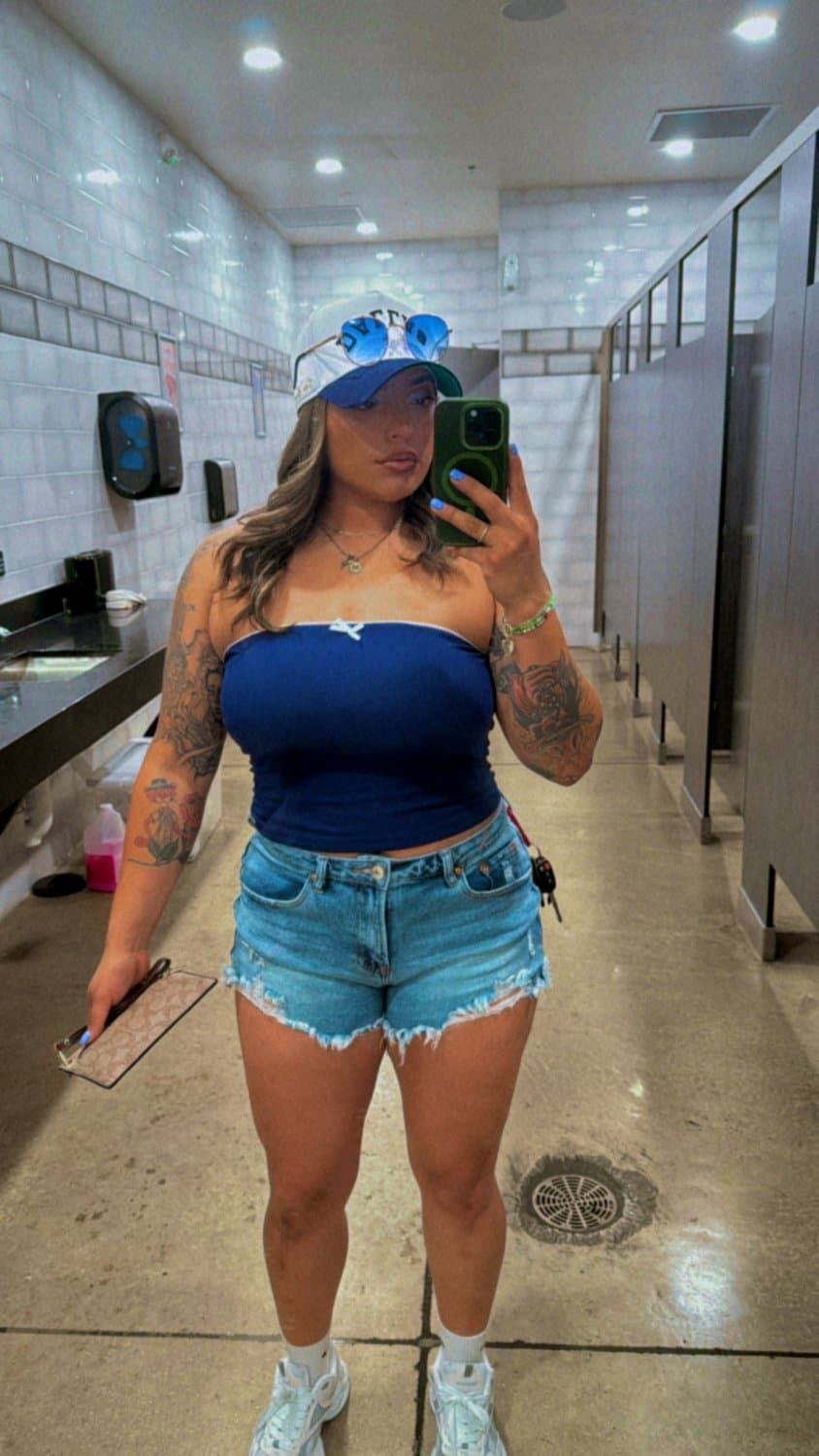 Click to view full size Moe has a strangle hold on me ? (NN)