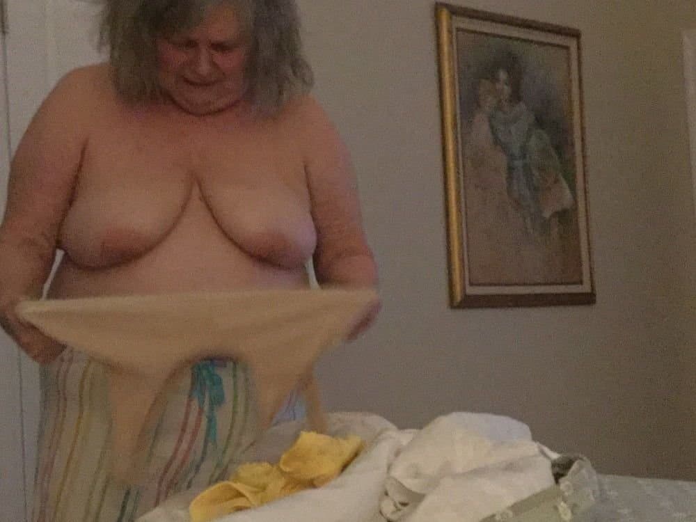 Click to view full size GRANNY SHARED FUCKING WITH MANY