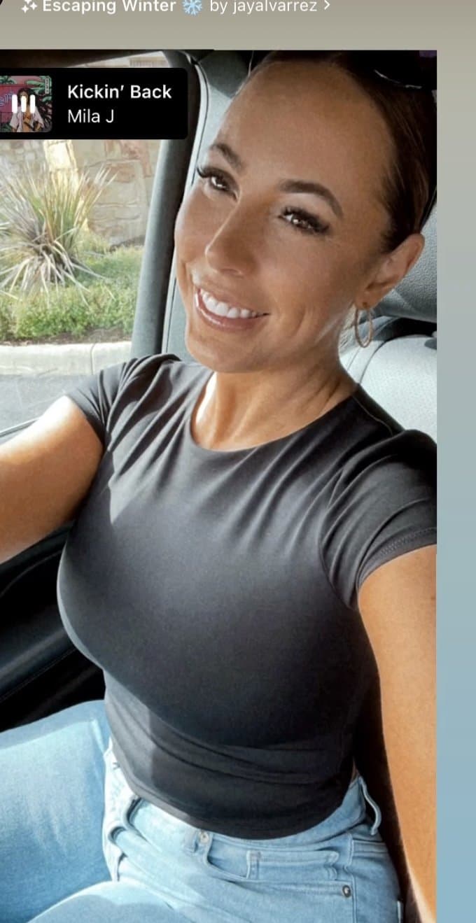 Click to view full size Texas milf Robyn fields