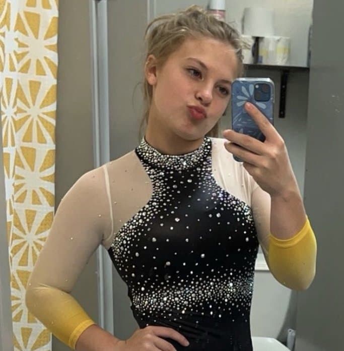 Click to view full size Brenna! - IRL Friend!