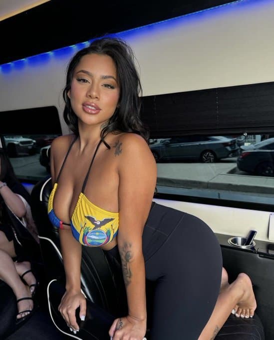 Click to view full size Id smash this thick latina anytime....name a sexier toronto latina ill wait