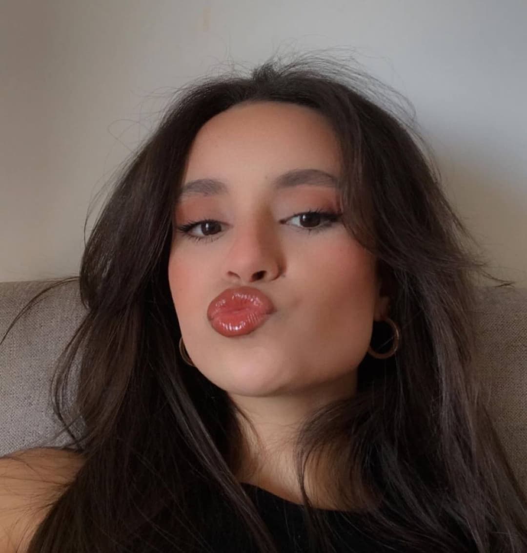 Click to view full size Algerian slut submitted