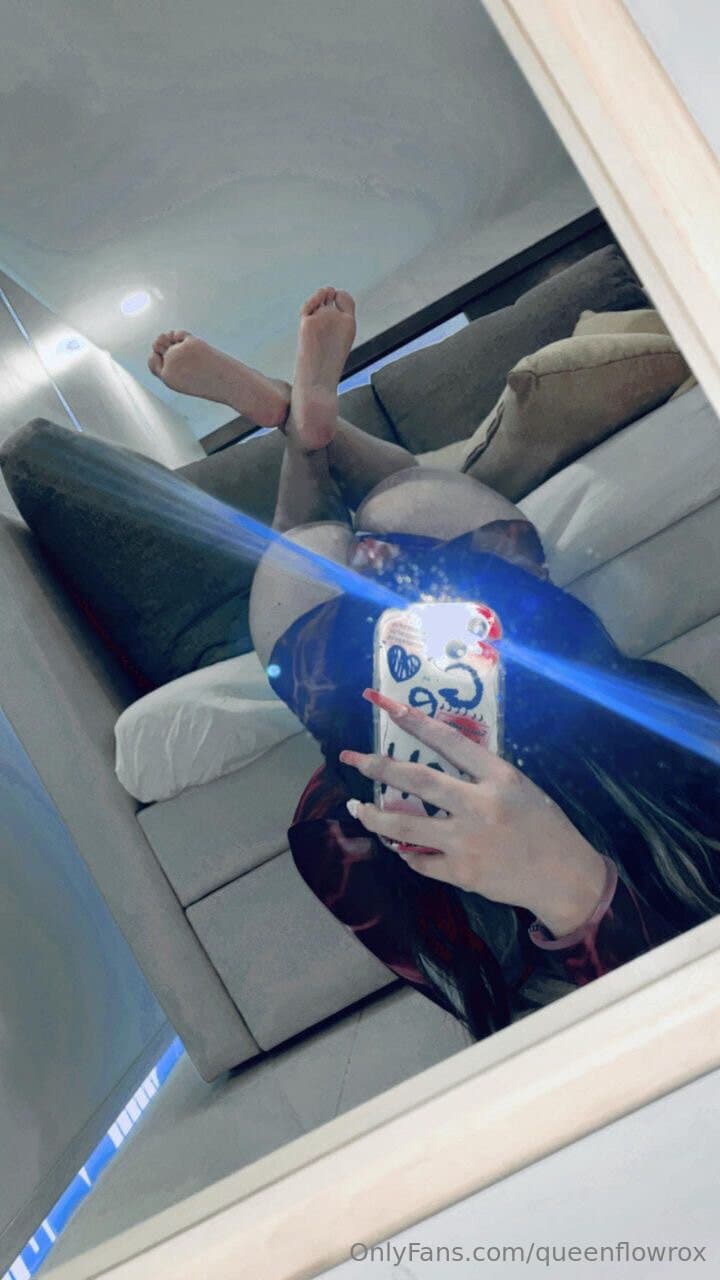 Click to view full size ROXY QUEEN FLOW ROX 1