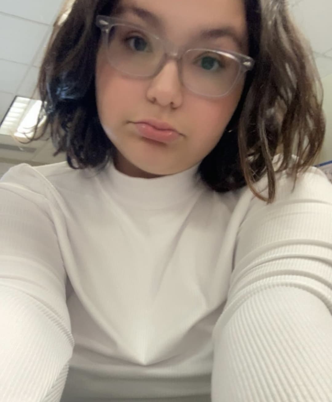 Click to view full size Babyface Latina teen nude